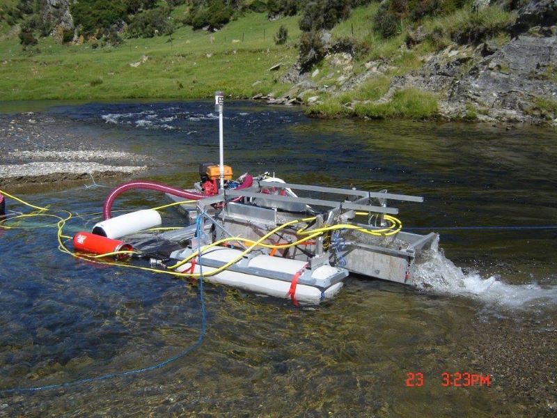 Customer photo of Hauraki inflatable fenders, covers and other products in use - Gold Mining Rig