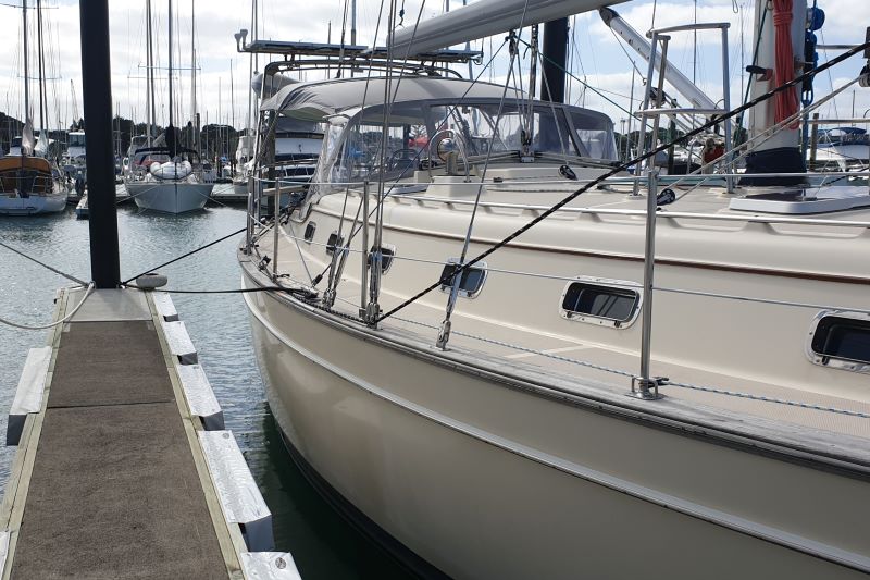 Marina Berth Set up by Hauraki Fenders. Supply and installation of dock lines, marina fenders, dock wheels and pole fenders. Grand Pacific, Ultralon, Marinaquip and Barrier Fenders.