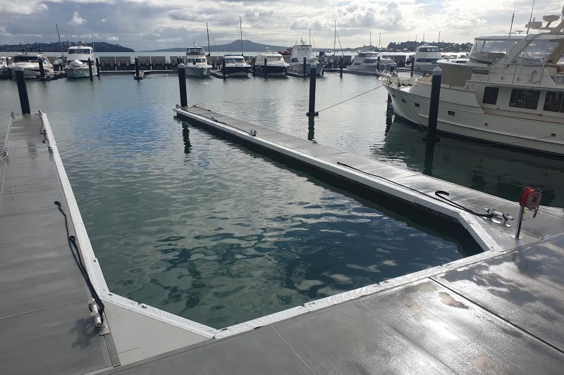 Marina Berth Set up by Hauraki Fenders. Supply and installation of dock lines, marina fenders, dock wheels and pole fenders. Grand Pacific, Ultralon, Marinaquip and Barrier Fenders.