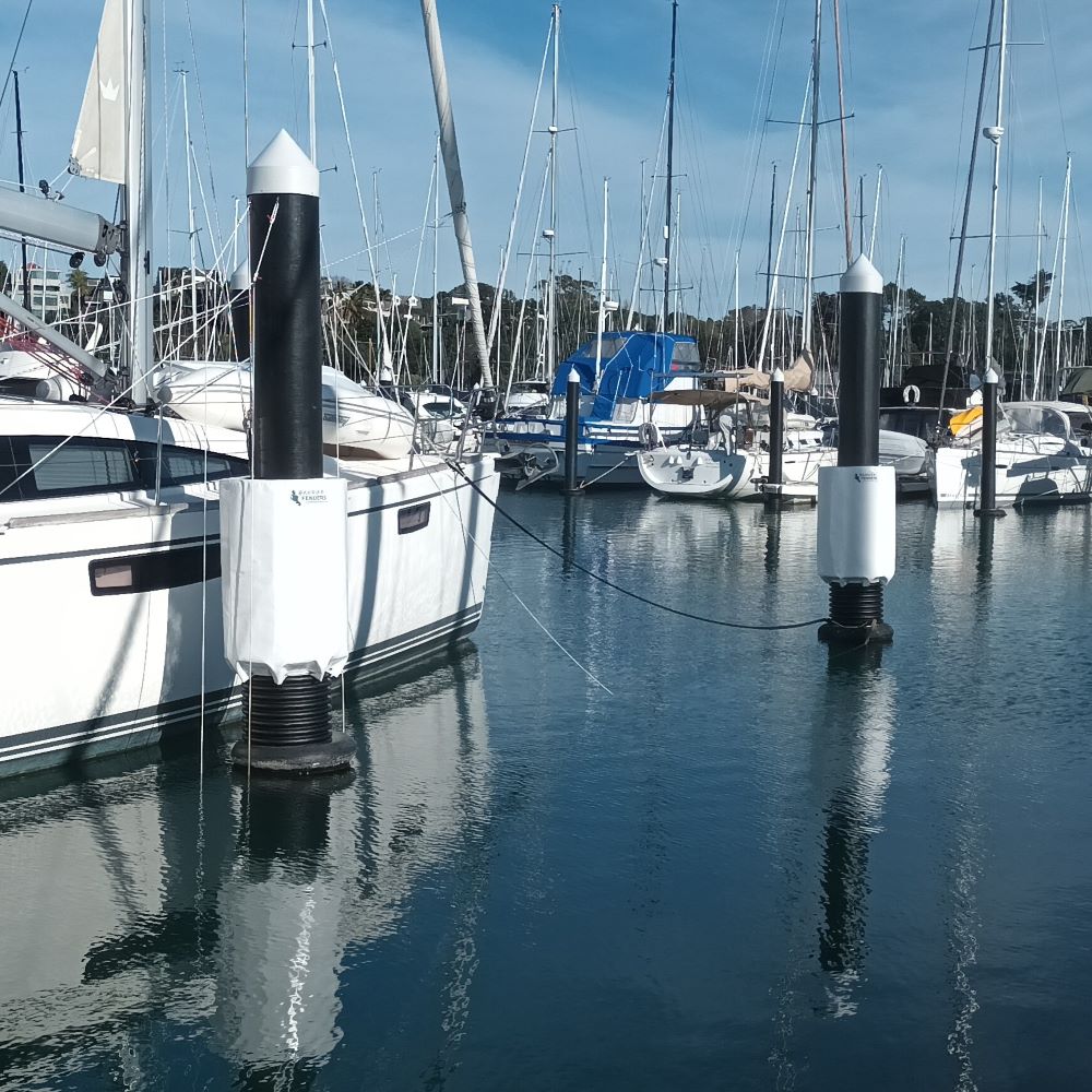 Barrier Pole Fenders available from Hauraki Fenders - Marina cylindrical pole fender
