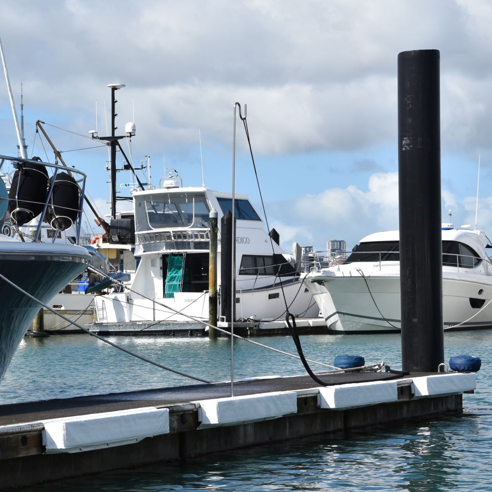 Dock Line / Rope Holder by Hauraki Fenders - 316 stainless steel, marina rope holder
